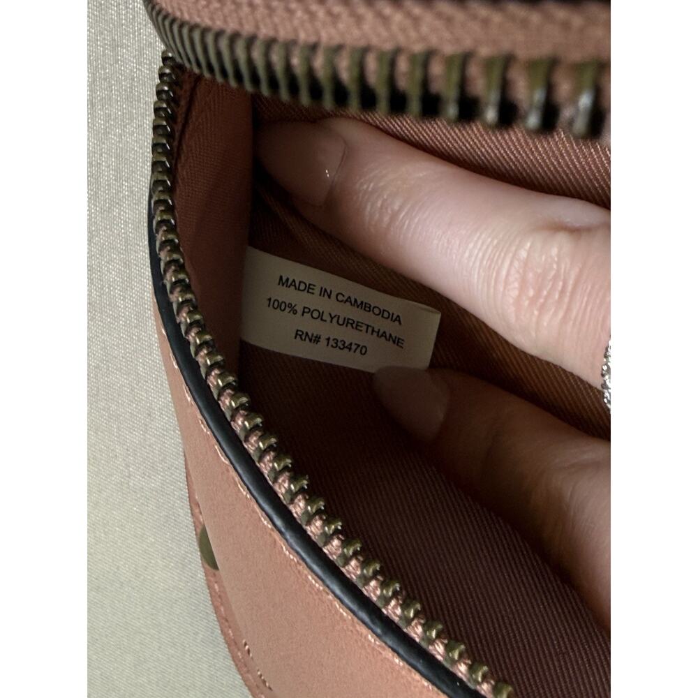 Frye & Co Blake Belt Bag Pink Cork Faux Leather Studded Crossbody New With Tag - Picture 13 of 13